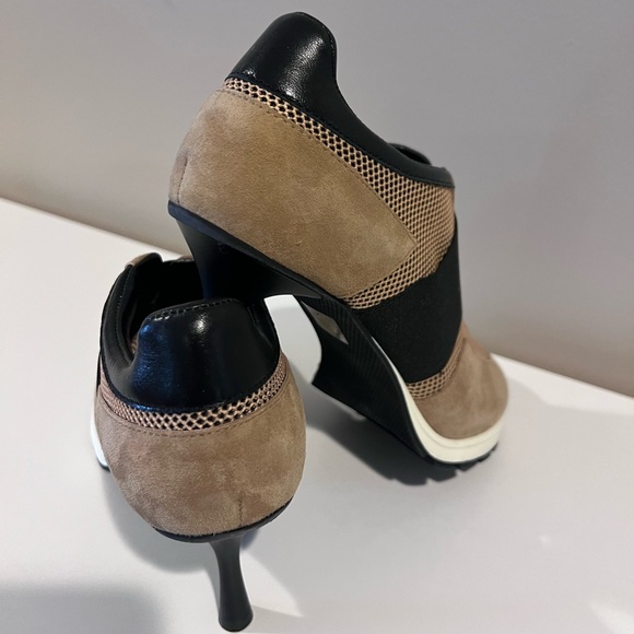 SNEEX Icon Heels - Picture 3 of 3